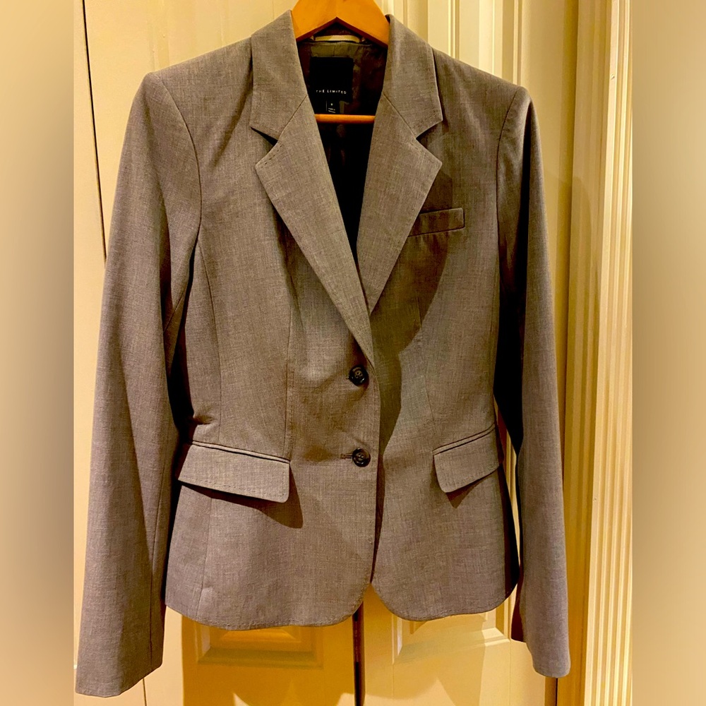 The Limited Sz 8 Blazer. Very sharp!